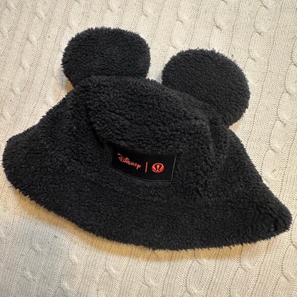 Lululemon X Disney Textured Fleece Bucket Hat Size L - Picture 2 of 8